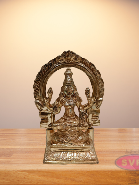 Panchaloham Lakshmi With Arch / 6 Inches