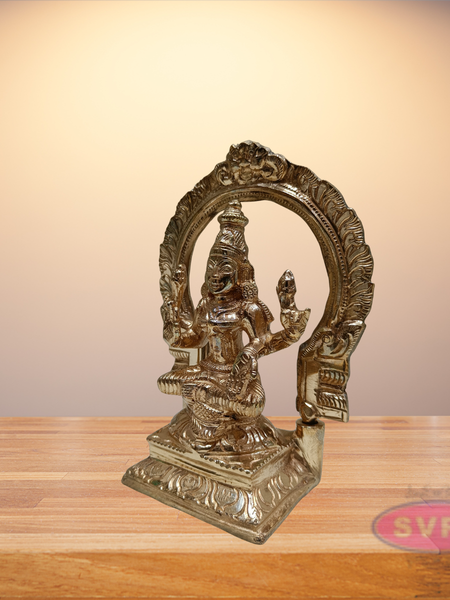 Panchaloham Lakshmi With Arch / 6 Inches