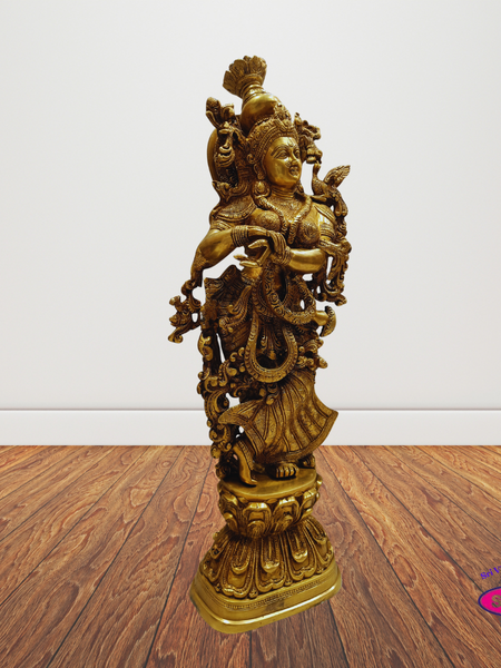 2.5 Feet Tall Brass Sri Radha Statue – Handcrafted Devotional Decor