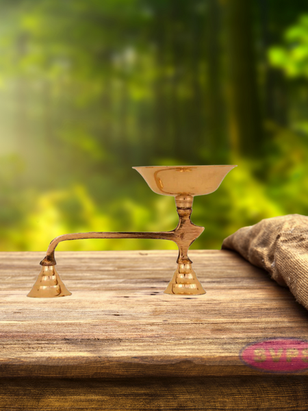 Traditional Brass Dhoobakkal/ Dhoopkarandi/ Camphor Burner/ Aarti Diya With Handle
