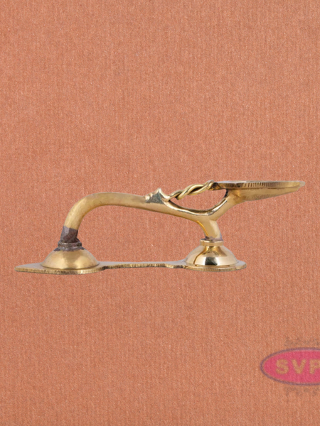 Traditional Brass Kodi Vilakku / Oil Lamp
