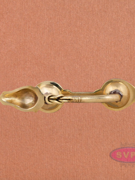 Traditional Brass Kodi Vilakku / Oil Lamp