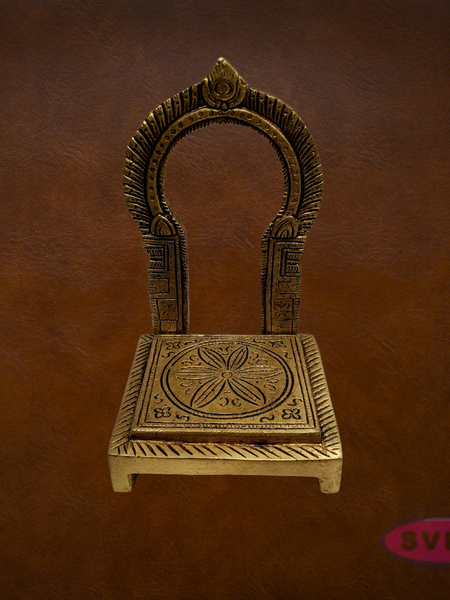 Brass Thiruvachi Frame with Chowki | Prabhavali Arch Stand for God Idols