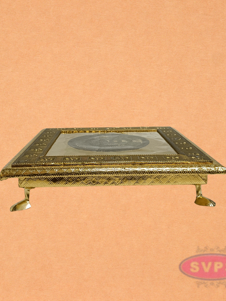 Designer Embossed Pooja Peetam with Round Center Pattern & Brass Legs
