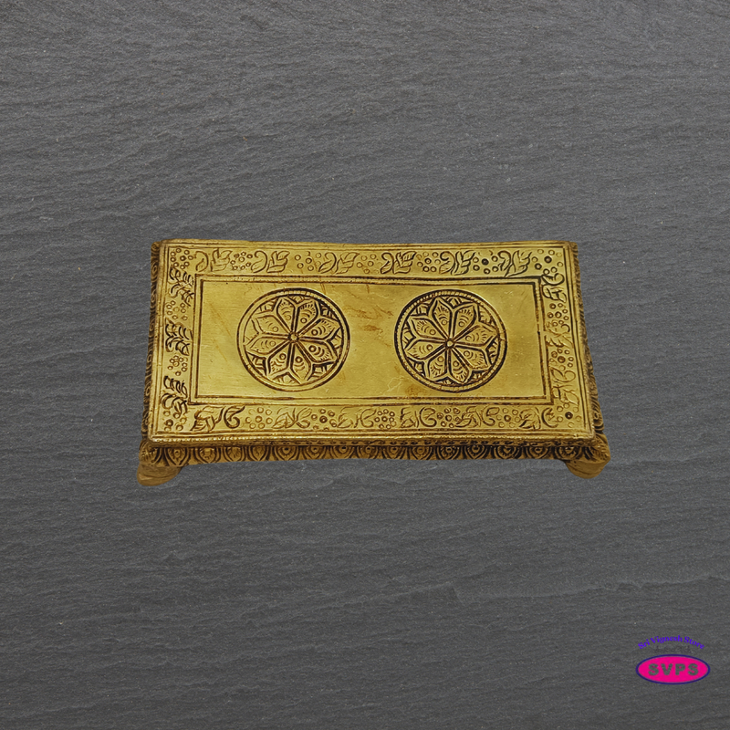 Antique Finish Brass Pooja Stand (Peetam)