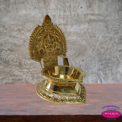 Brass Gajalakshmi Vilakku – Traditional Lakshmi Deepam for Pooja & Home Temple