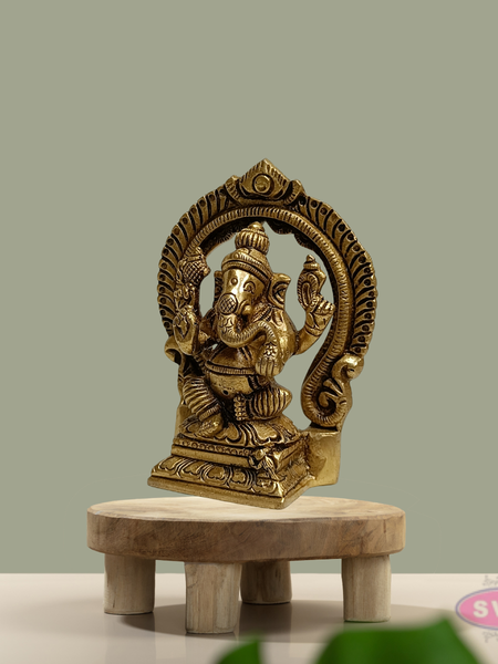 Brass Ganesha Idol Prabhavali Arch