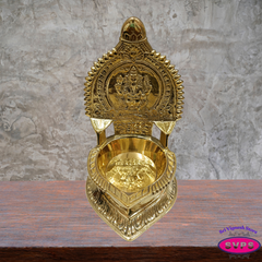 Brass Ganesha Vilakku – Traditional Vinayagar Oil Lamp for Pooja