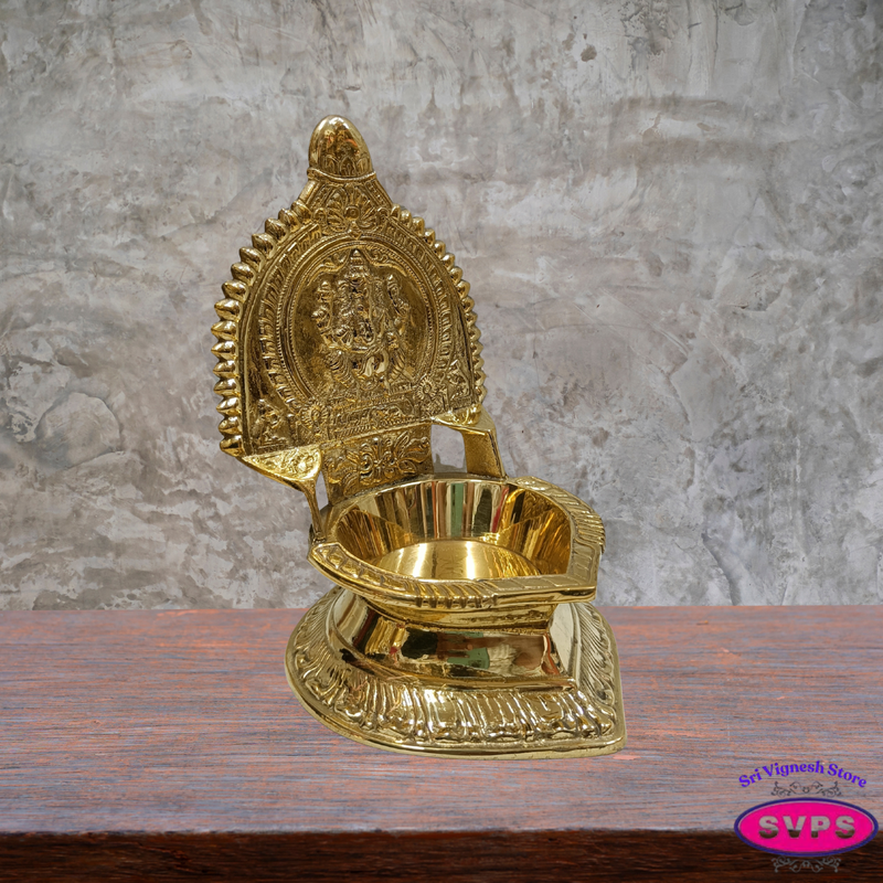 Brass Ganesha Vilakku – Traditional Vinayagar Oil Lamp for Pooja