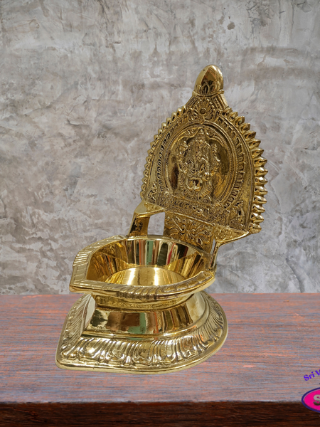 Brass Ganesha Vilakku – Traditional Vinayagar Oil Lamp for Pooja