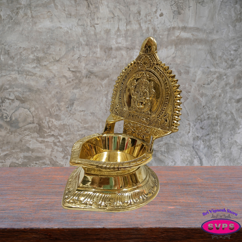 Brass Ganesha Vilakku – Traditional Vinayagar Oil Lamp for Pooja
