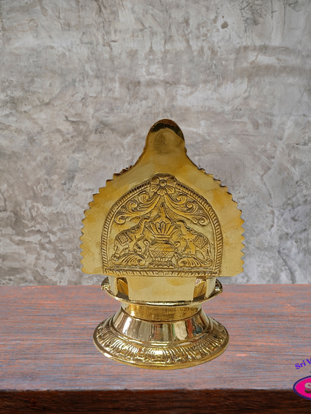 Brass Ganesha Vilakku – Traditional Vinayagar Oil Lamp for Pooja
