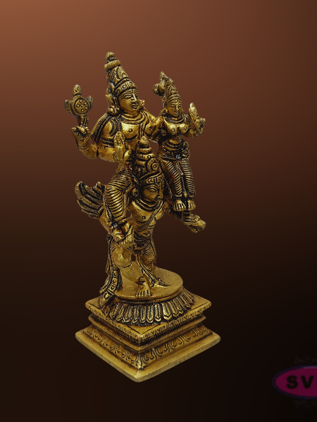 Sri Lakshmi Narayana Garuda Vahana Brass Idol – Perumal Thayar Statue