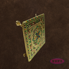Kolam Design Pooja Chowki – Gold Finish Manai for Mandir & Idol Placement