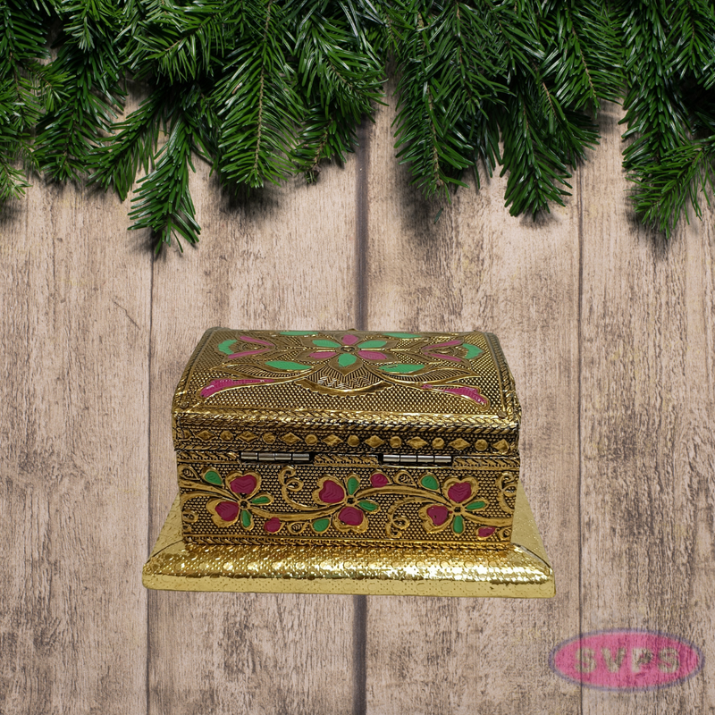 Gold Finish Floral Embossed Metal Trinket Box – Elegant Jewelry Organizer