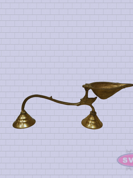 Handcrafted Brass Arathi Deepam – Antique Style Pooja Lamp