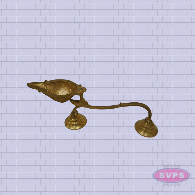 Handcrafted Brass Arathi Deepam – Antique Style Pooja Lamp