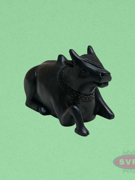 Karungalli Wood Nandi Statue