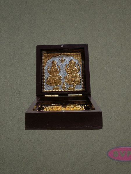 Lord Lakshmi Ganesha Paduka Box – Decorative Pooja Gift Box
