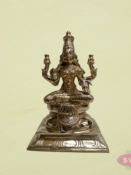 Panchalogham Goddess Mahalakshmi Idol on Lotus Pedestal – 7 Inch