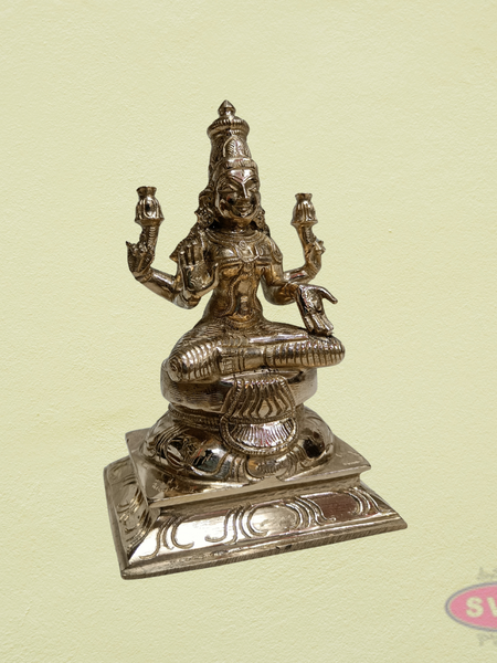 Panchalogham Goddess Mahalakshmi Idol on Lotus Pedestal – 7 Inch