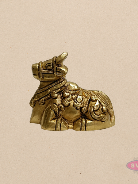Antique Finish Brass Nandi Sculpture – Sacred Temple Décor
