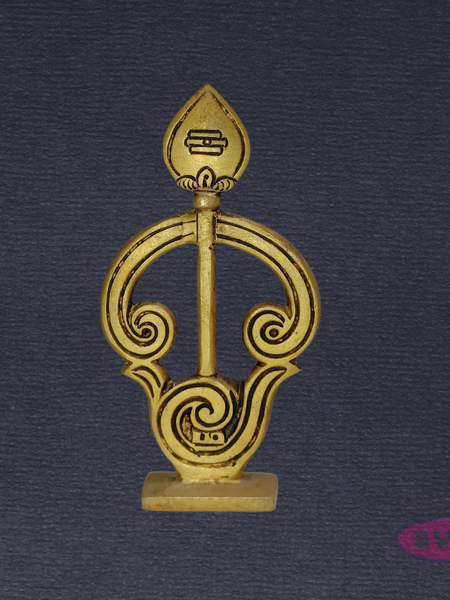 Brass Om Vel Idol Stand – Spiritual Decor for Home & Office