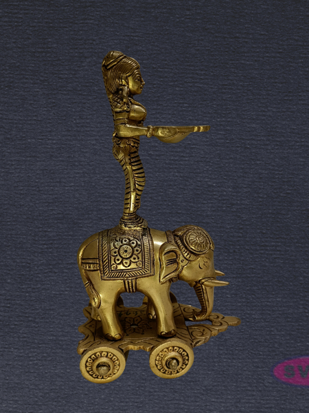 Pavai Vilakku with Elephant Base – Traditional Brass Lamp