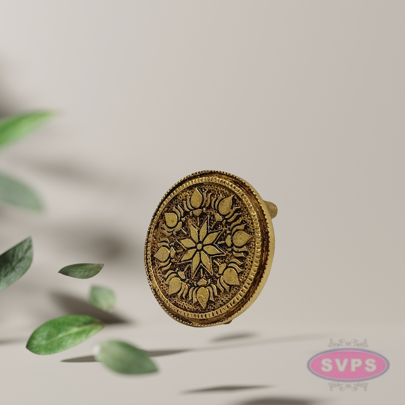 Tiny Brass Round Peedam 2.5” – Antique Finish Stand