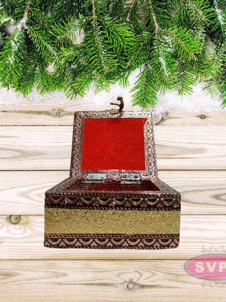 Embossed Diamond Design Jewelry Box – Decorative Gift Box