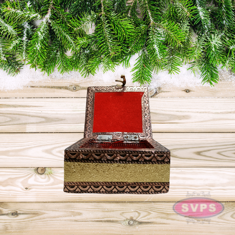 Embossed Diamond Design Jewelry Box – Decorative Gift Box