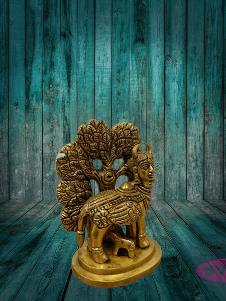 Brass Kamadhenu Idol with Calf – Auspicious Gift for Housewarming