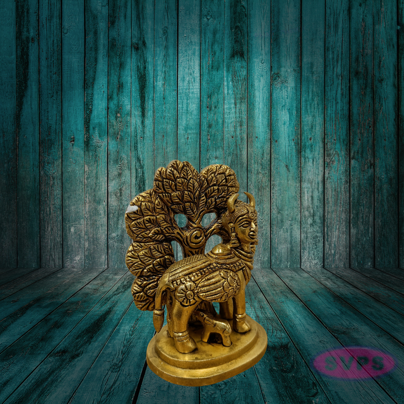 Brass Kamadhenu Idol with Calf – Auspicious Gift for Housewarming