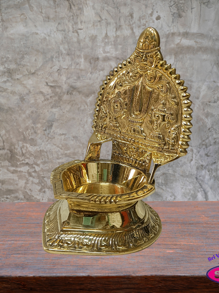 Brass Vadakalai Thiruman Vilakku – Traditional Perumal Pooja Oil Lamp