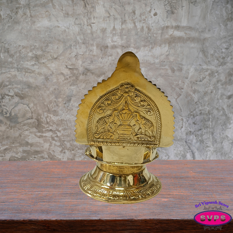 Brass Vadakalai Thiruman Vilakku – Traditional Perumal Pooja Oil Lamp