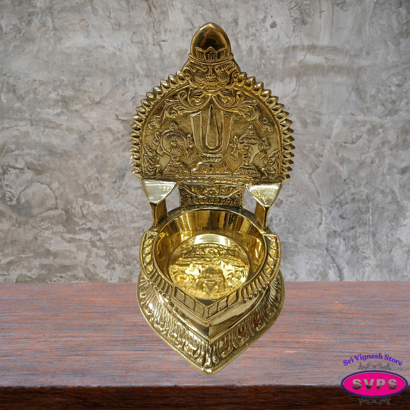 Brass Vadakalai Thiruman Vilakku – Traditional Perumal Pooja Oil Lamp